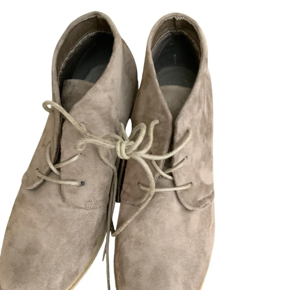 Cloudwalkers brown lace up boots. Size 9.5W